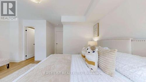 150 Alton Crescent, Vaughan, ON - Indoor Photo Showing Bedroom