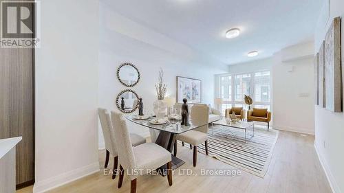 150 Alton Crescent, Vaughan, ON - Indoor Photo Showing Dining Room