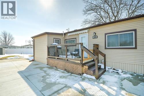 29 Parkside, Mcgregor, ON - Outdoor With Deck Patio Veranda With Exterior