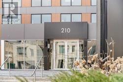403 - 210 SABINA DRIVE  Oakville, ON L6H 0W6