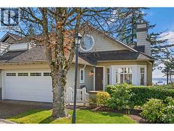 4 5110 ALDERFEILD PLACE  West Vancouver, BC V7W 2W7
