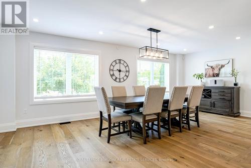 5199 Broughton Crescent, Burlington, ON - Indoor Photo Showing Dining Room