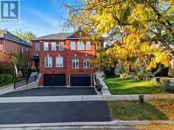 8 VIANNEY AVENUE  Toronto, ON M1L 4V4