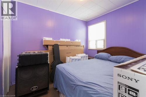 341 Corvette Street, Welland, ON - Indoor Photo Showing Bedroom