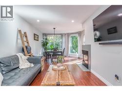 212 22233 RIVER ROAD  Maple Ridge, BC V2X 3N7