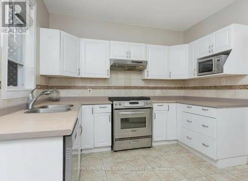 43 Rosemont Avenue, Hamilton, ON - Indoor Photo Showing Kitchen With Double Sink