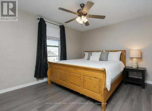 43 Rosemont Avenue, Hamilton, ON - Indoor Photo Showing Bedroom