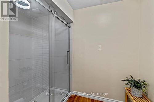 382 3Rd Street, Hanover, ON - Indoor Photo Showing Bathroom