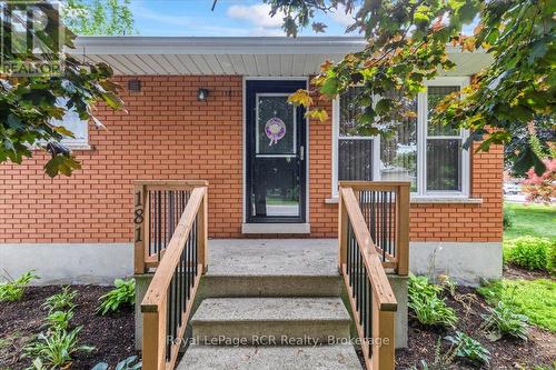 Semi #2 - 382 3Rd Street, Hanover, ON - Outdoor With Exterior