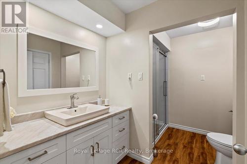 Bathroom - 382 3Rd Street, Hanover, ON - Indoor Photo Showing Bathroom
