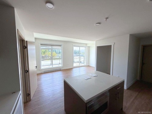 601-6320 Sentinal Dr, Nanaimo, BC - Indoor