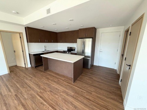 606-6320 Sentinal Dr, Nanaimo, BC - Indoor Photo Showing Kitchen