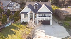 3880 Wilkinson Rd  Saanich, BC V8Z 5A2