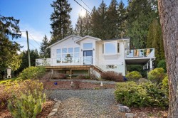 668 Bay Rd  Mill Bay, BC V0R 2P0