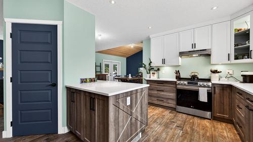 141 Wadlegger Road, Clearwater, BC - Indoor Photo Showing Kitchen With Upgraded Kitchen
