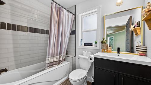 141 Wadlegger Road, Clearwater, BC - Indoor Photo Showing Bathroom