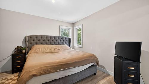 141 Wadlegger Road, Clearwater, BC - Indoor Photo Showing Bedroom