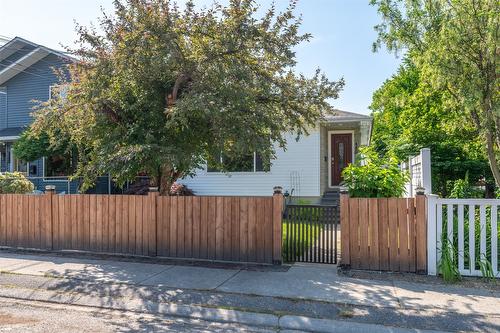 480 Orchard Avenue, Penticton, BC - Outdoor
