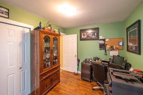 480 Orchard Avenue, Penticton, BC - Indoor