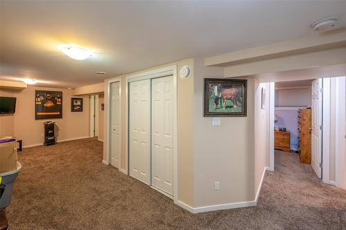 480 Orchard Avenue, Penticton, BC - Indoor Photo Showing Other Room
