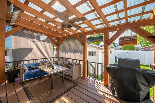 480 Orchard Avenue, Penticton, BC - Outdoor With Exterior