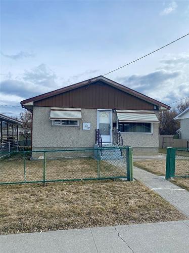 308 17Th Avenue, Cranbrook, BC - Outdoor