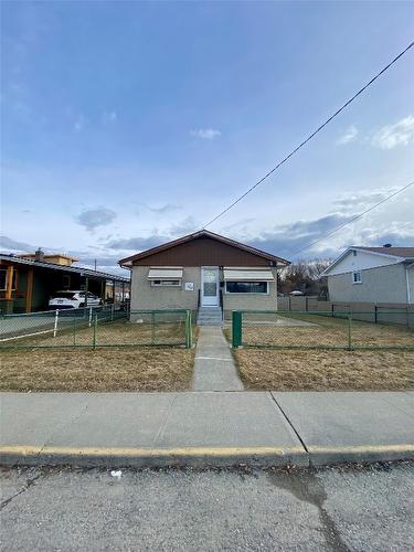 308 17Th Avenue, Cranbrook, BC - Outdoor
