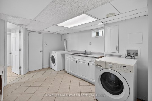 94 Emerson Street, Hamilton, ON - Indoor Photo Showing Laundry Room