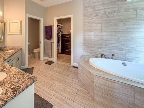 1505 Mount Royal Ridge, Cranbrook, BC - Indoor Photo Showing Bathroom