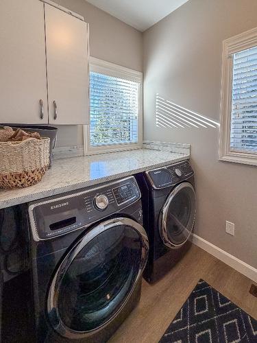 1505 Mount Royal Ridge, Cranbrook, BC - Indoor Photo Showing Laundry Room
