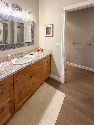 1505 Mount Royal Ridge, Cranbrook, BC - Indoor Photo Showing Bathroom