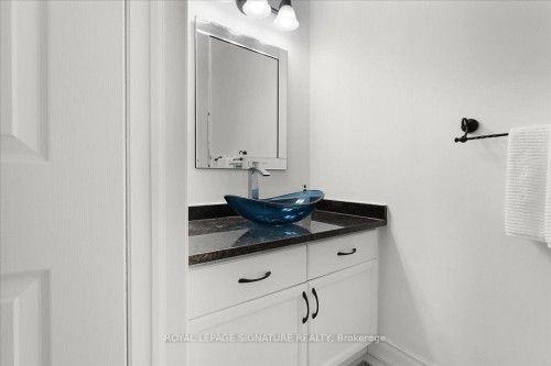 1093 Senlac Court, Mississauga, ON - Indoor