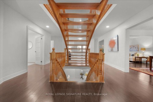 1093 Senlac Court, Mississauga, ON - Indoor Photo Showing Other Room