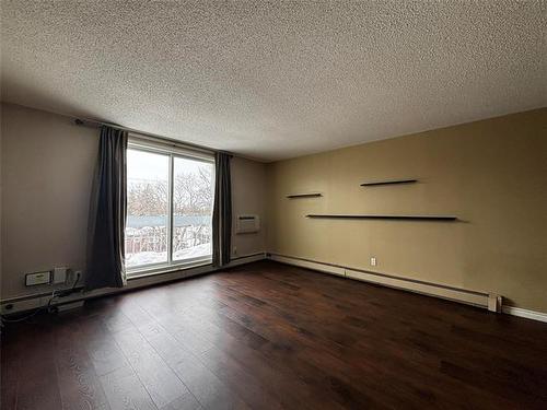 307-65 Main St, Selkirk, MB 