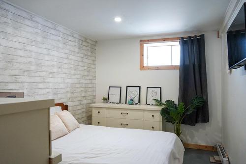 Bedroom - 8100 Route Des Ormes, Bécancour, QC - Indoor Photo Showing Bedroom