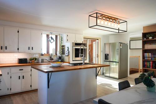 Kitchen - 8100 Route Des Ormes, Bécancour, QC - Indoor Photo Showing Kitchen