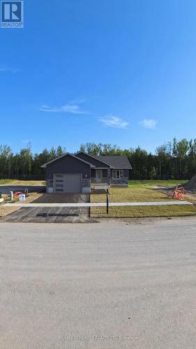 13 EDDY CRESCENT  Pembroke, ON K8A 0M1