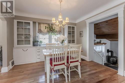 755 Maple Avenue, Burlington, ON - Indoor Photo Showing Dining Room