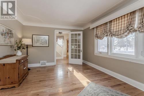 755 Maple Avenue, Burlington, ON - Indoor Photo Showing Other Room