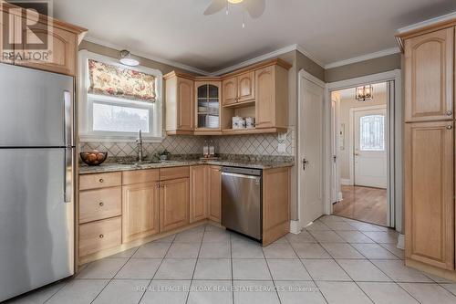 755 Maple Avenue, Burlington, ON - Indoor Photo Showing Kitchen With Stainless Steel Kitchen