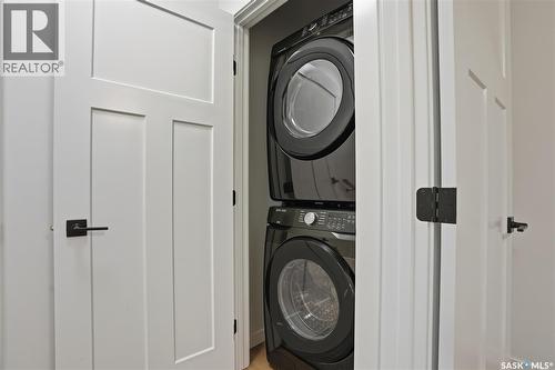 1170 Nightingale Terrace, Saskatoon, SK - Indoor Photo Showing Laundry Room