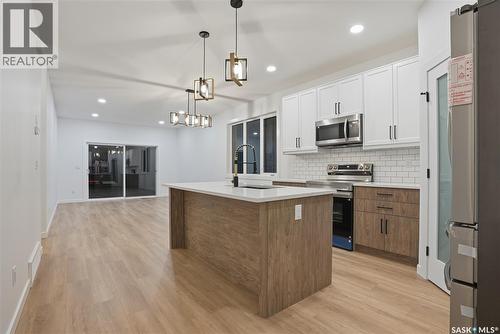 1170 Nightingale Terrace, Saskatoon, SK - Indoor Photo Showing Kitchen With Upgraded Kitchen