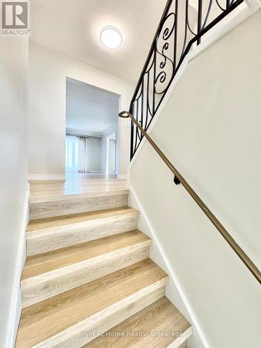 221 First Road E, Hamilton, ON 