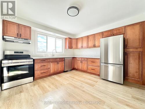 221 First Road E, Hamilton, ON 