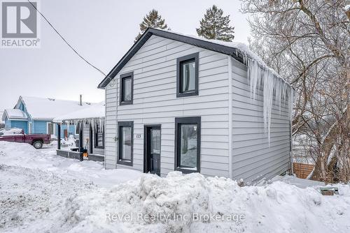 123 CHARLES STREET E  Ingersoll (Ingersoll - South), ON N5C 1J9