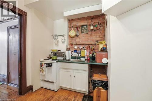 27 Ontario Avenue, Hamilton, ON - Indoor