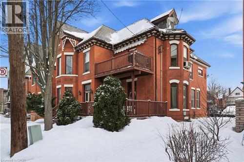 27 Ontario Avenue, Hamilton, ON - Outdoor