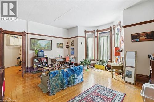 Unit 4 - 27 Ontario Avenue, Hamilton, ON - Indoor Photo Showing Living Room