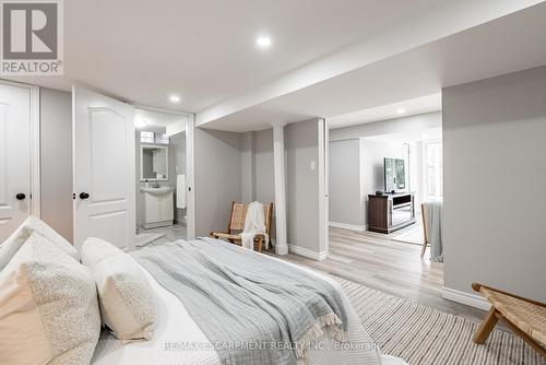 680 Rexford Drive, Hamilton, ON - Indoor Photo Showing Bedroom