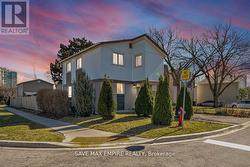 18 HASTING SQUARE  Brampton, ON L6S 2N8